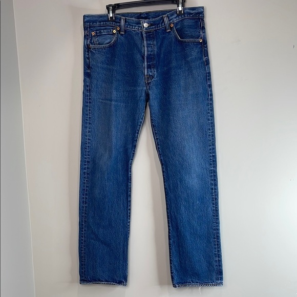 Levi’s Mens 501 Original Fit Jeans Blue Medium Wash Denim Button Fly Rigid 36 34 - Picture 2 of 9